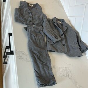 Cherokee 3-piece suit size 2T